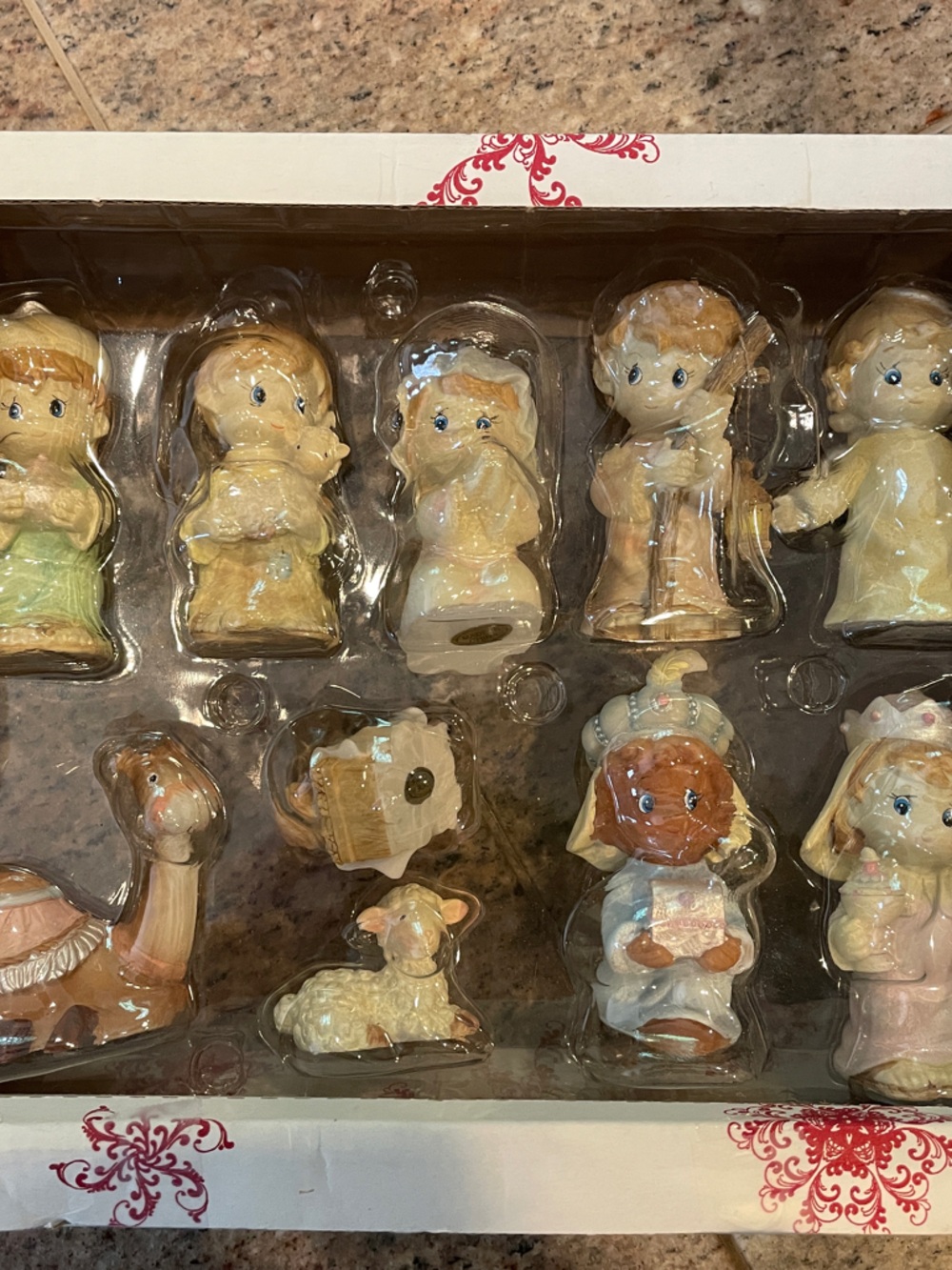 Pastel Nativity Figurine Playset - Cream & Light Brown Characters